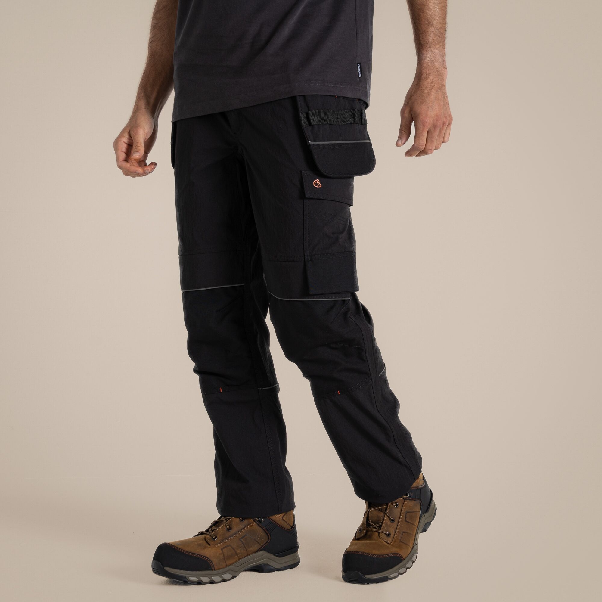Craghoppers Men's Black Sheffield Stretch Holster Workwear Trousers Size: 32R