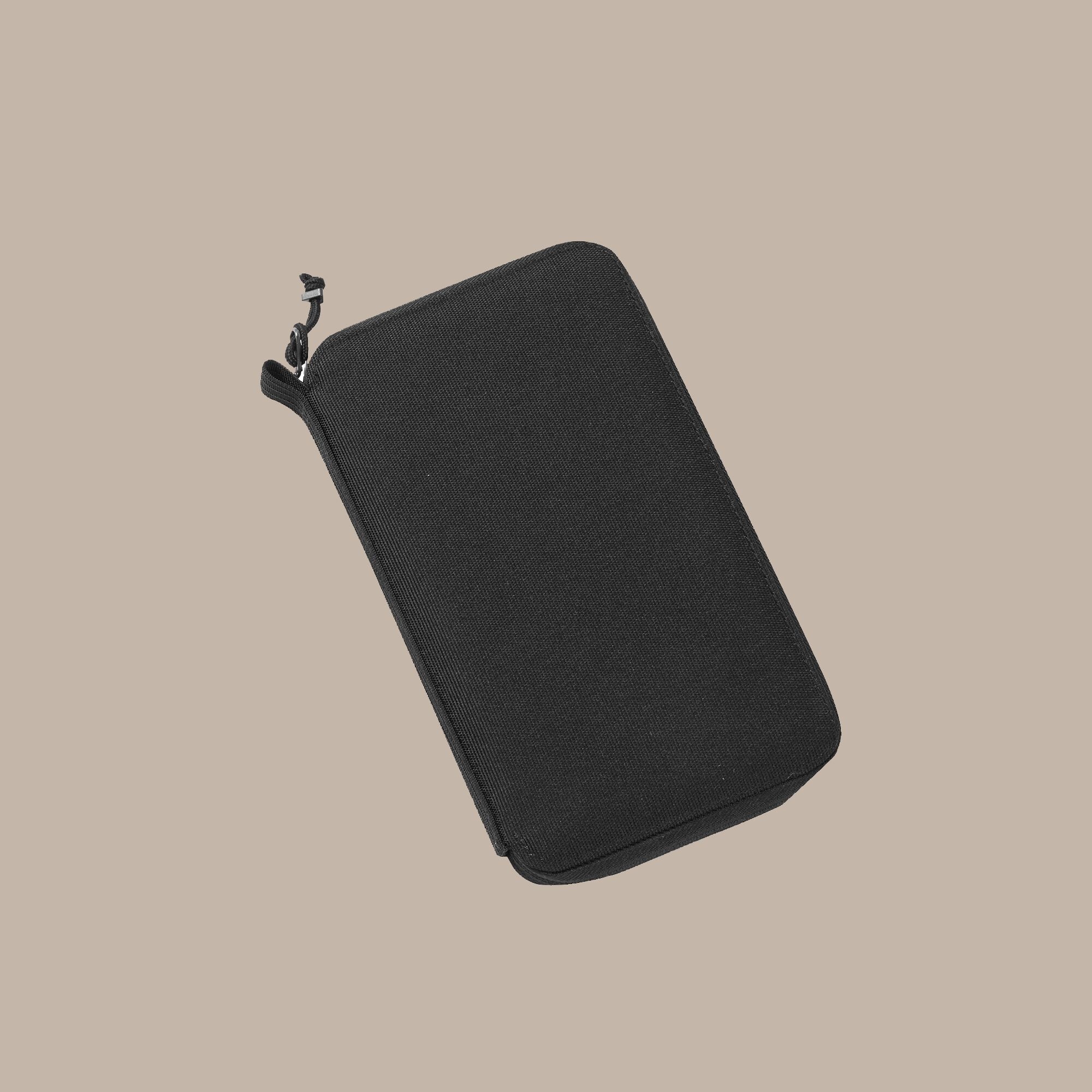 Craghoppers Unisex Black Travel Wallet Size: Single