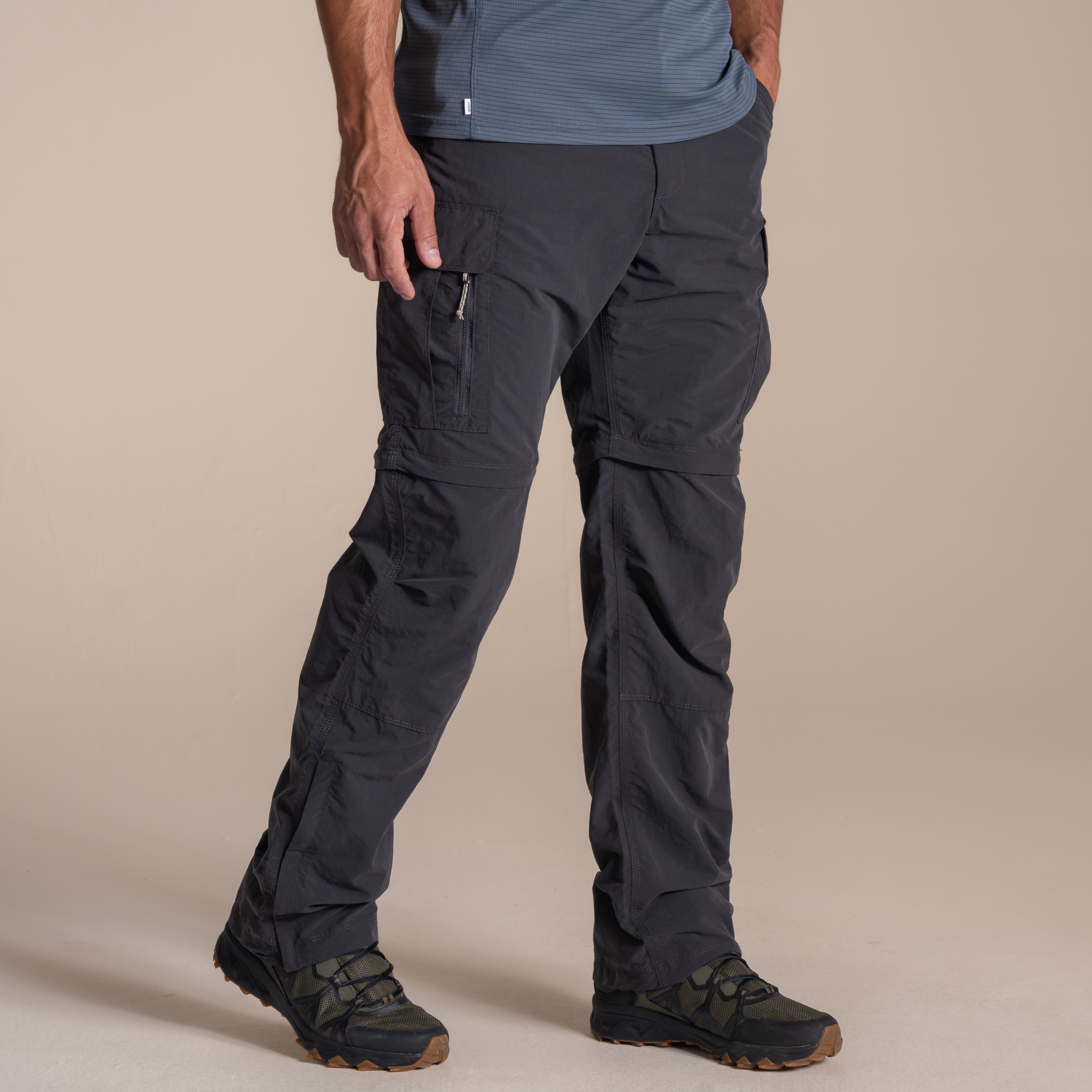 Craghoppers Men's Black Nosilife Convertible Cargo Trouser Iii Size: 44R - Image 1