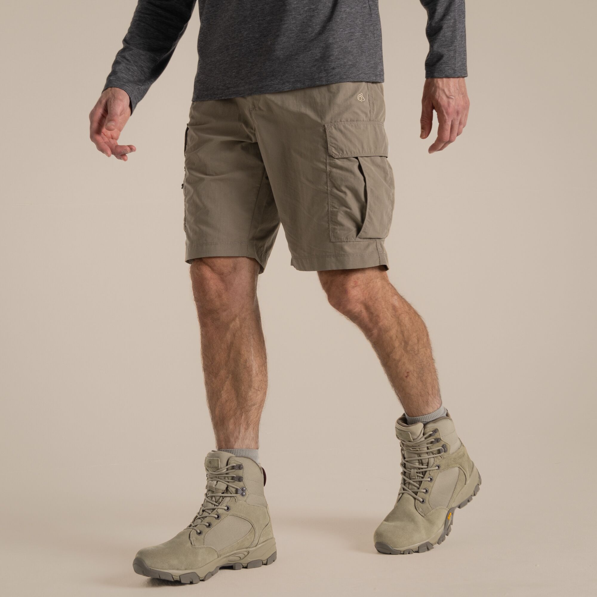 Craghoppers Men's Beige Nosilife Cargo Shorts Iii Size: 38